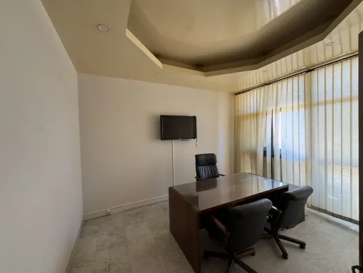 Remise au neuf d’un bureau de l’office notarial de Porto Vecchio, Porto-Vecchio, SOS Multiservices